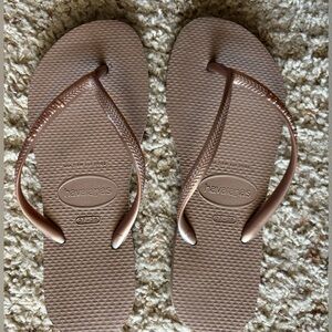 Havaianas Women's tan Flip Flops